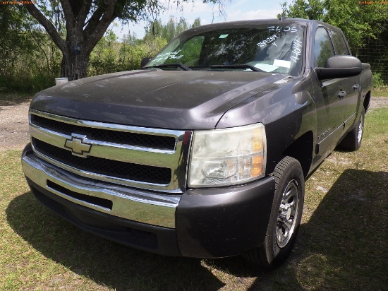 4-10149 (Trucks-Pickup 4D)  Seller: Gov-Orange County Sheriffs Office 2010 CHEV