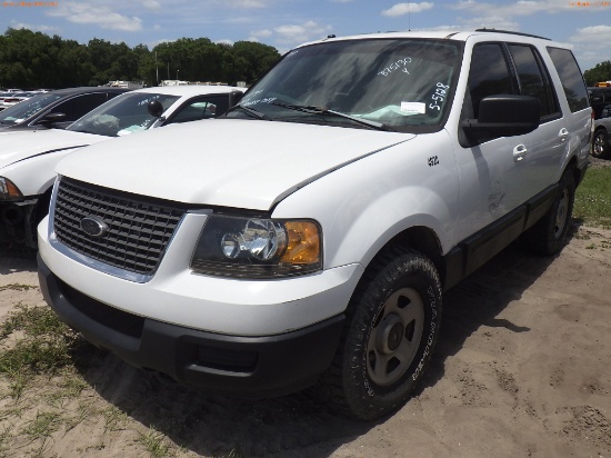 5-05128 (Cars-SUV 4D)  Seller: Gov-Tarpon Springs 2003 FORD EXPEDITIO