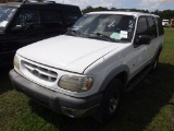 5-10215 (Cars-SUV 4D)  Seller: Gov-Port Richey Police Department 2001 FORD EXPLO