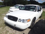 5-06145 (Cars-Sedan 4D)  Seller: Gov-Pinellas County Sheriffs Ofc 2008 FORD CROW