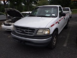 5-23130 (Trucks-Pickup 2D)  Seller: Florida State D.O.T. 2000 FORD F150