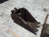 6-01586 (Equip.-Implement misc.)  Seller:Private/Dealer 1199 SHORT BACKHOE BUCKE