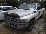 6-06211 (Trucks-Pickup 2D)  Seller: Gov-Hillsborough County School 1999 DODG 250
