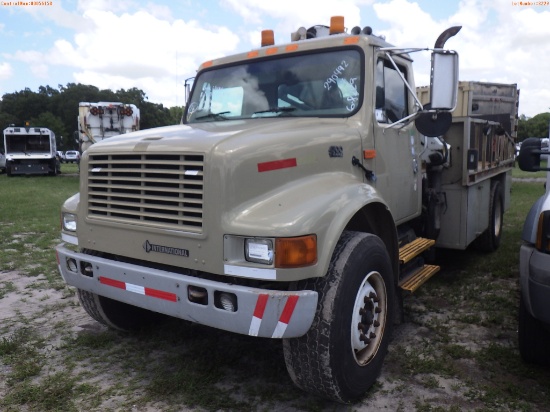 6-08229 (Trucks-Crane)  Seller: Gov-Pinellas County BOCC 2000 INTL 4700
