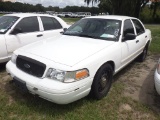 7-06222 (Cars-Sedan 4D)  Seller: Gov-Pinellas County Sheriffs Ofc 2010 FORD CROW