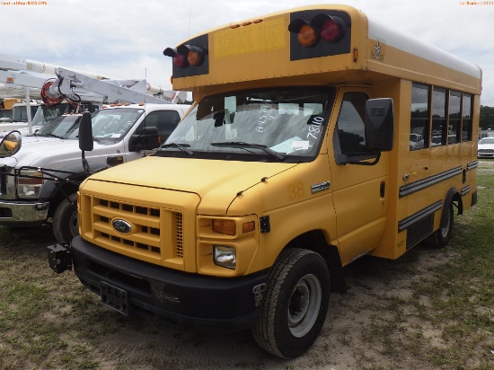 7-08110 (Trucks-Buses)  Seller:Private/Dealer 2009 FORD E350
