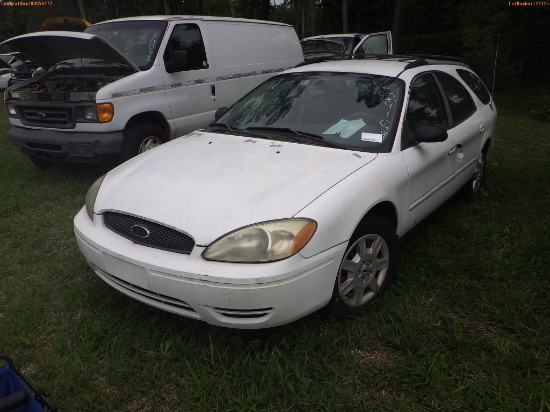 7-15115 (Cars-Wagon 4D)  Seller: Florida State D.O.T. 2005 FORD TAURUS