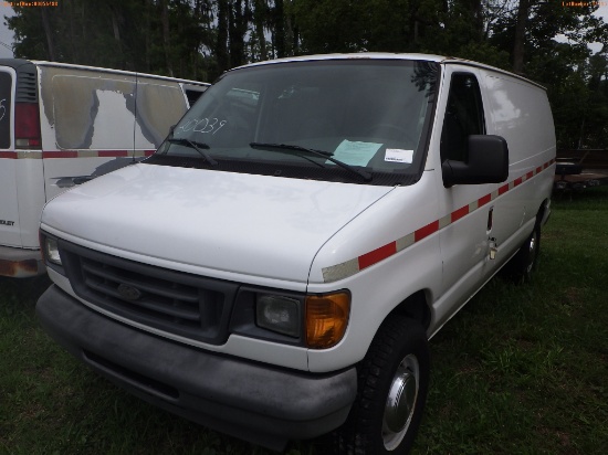 7-15113 (Trucks-Van Cargo)  Seller: Florida State D.O.T. 2006 FORD E250