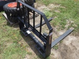 8-01118 (Equip.-Implement misc.)  Seller:Private/Dealer TOMAHAWK 42 INCH PALLET