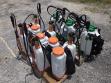 8-04140 (Equip.-Sprayer)  Seller:Private/Dealer (4)JACTO CD400 BACKPACK 4 GALLON