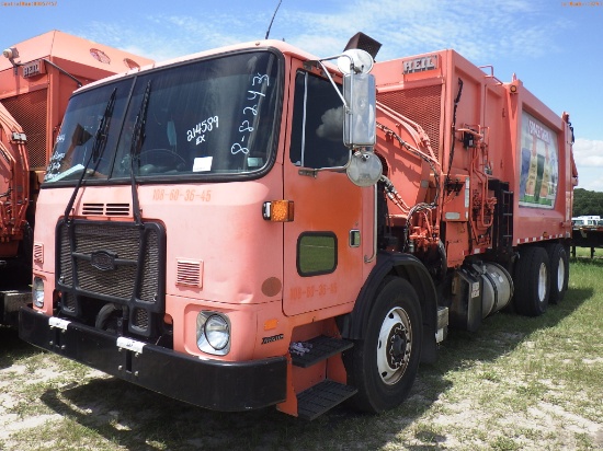 8-08243 (Trucks-Garbage)  Seller: Gov-City Of Largo 2012 AUTC XPEDITOR