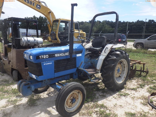 10-01188 (Equip.-Tractor)  Seller:Private/Dealer FORD NEW HOLLAND 1720 OROPS TRA