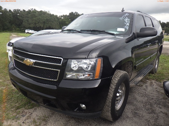 10-06139 (Cars-SUV 4D)  Seller: Gov-Hillsborough County Sheriffs 2007 CHEV SUBUR
