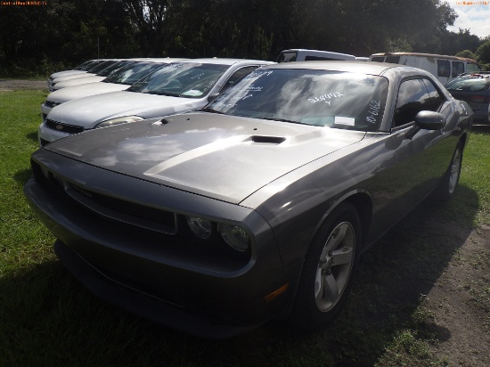 10-06162 (Cars-Sedan 2D)  Seller: Gov-Hillsborough County Sheriffs 2012 DODG CHA
