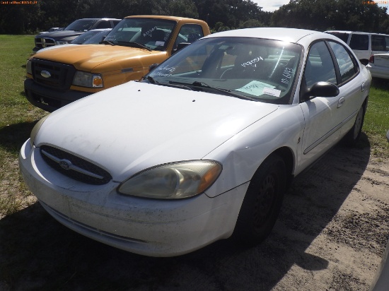10-06143 (Cars-Sedan 4D)  Seller: Florida State D.J.J. 2002 FORD TAURUS