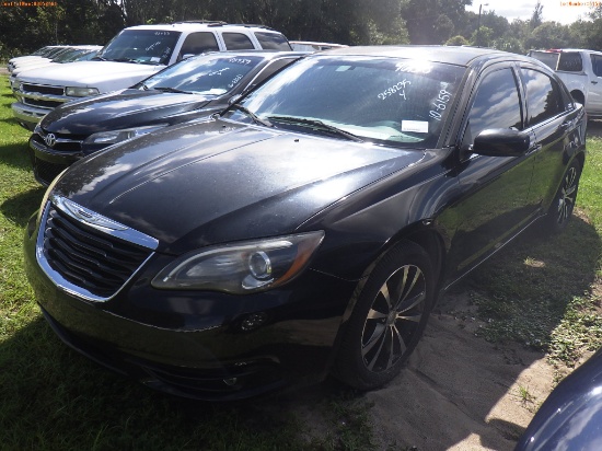 10-06159 (Cars-Sedan 4D)  Seller: Gov-Hillsborough County Sheriffs 2012 CHRY 200