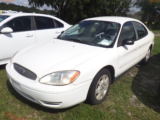 10-06216 (Cars-Sedan 4D)  Seller: Florida State M.S. 2006 FORD TAURUS