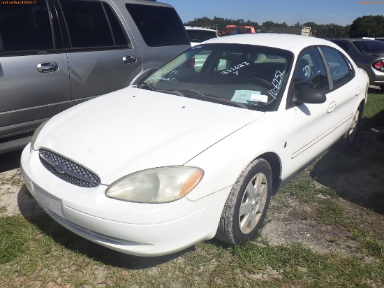 10-06252 (Cars-Sedan 4D)  Seller: Florida State D.O.T. 2001 FORD TAURUS