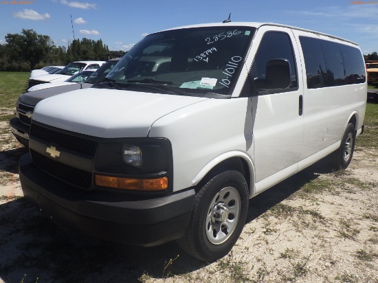 10-10110 (Cars-Van 3D)  Seller: Gov-Sarasota County Sheriffs Dept 2012 CHEV 1500