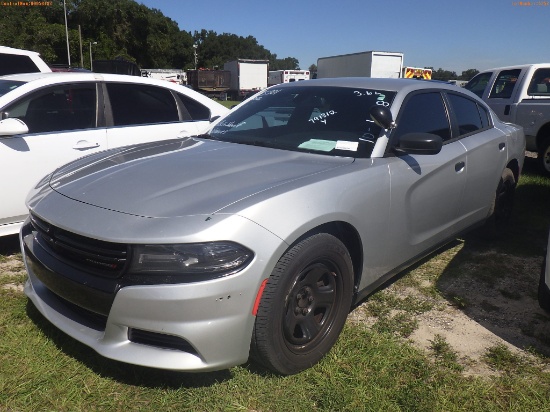 10-06258 (Cars-Sedan 4D)  Seller: Gov-Hillsborough County Sheriffs 2015 DODG CHA