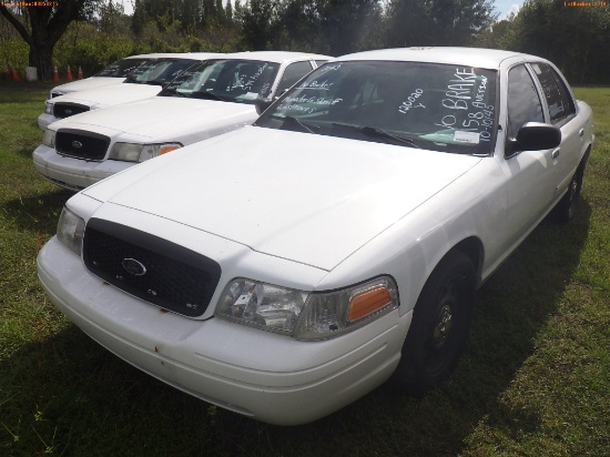 10-10145 (Cars-Sedan 4D)  Seller: Gov-Manatee County Sheriffs 2009 FORD CROWNVIC
