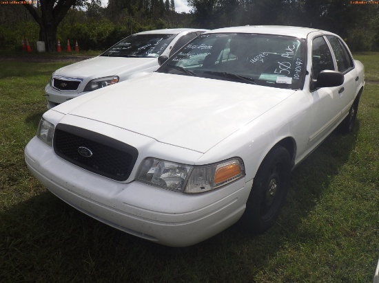 10-10147 (Cars-Sedan 4D)  Seller: Gov-Manatee County Sheriffs 2011 FORD CROWNIVC