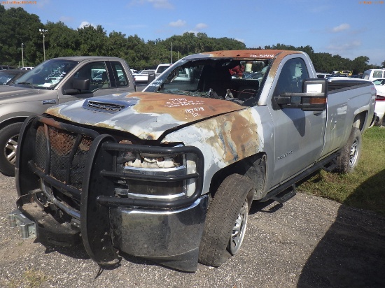 10-05144 (Trucks-Pickup 2D)  Seller: Florida State F.W.C. 2017 CHEV 3500