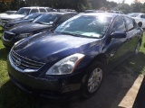 10-06158 (Cars-Sedan 4D)  Seller: Gov-Hillsborough County Sheriffs 2012 NISS ALT