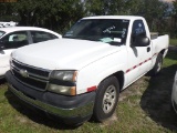 10-06212 (Cars-Sedan 4D)  Seller: Florida State D.O.T. 2007 CHEV 1500
