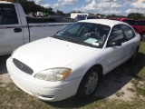 10-06250 (Cars-Sedan 4D)  Seller: Florida State D.O.T. 2005 FORD TAURUS