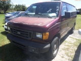 10-10129 (Cars-Van 3D)  Seller: Gov-City Of Largo 2004 FORD E150