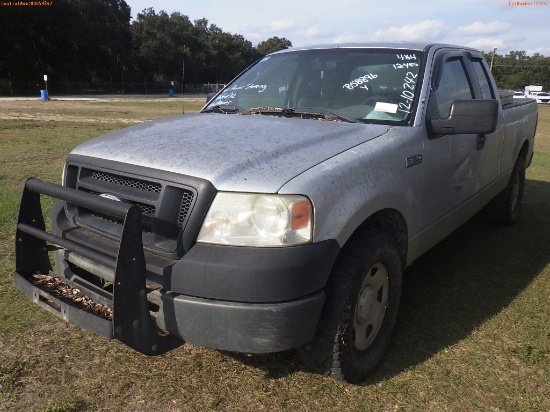 12-10242 (Cars-Sedan 4D)  Seller: Florida State F.W.C. 2007 FORD F150