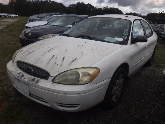 12-06124 (Cars-Sedan 4D)  Seller: Florida State D.O.T. 2004 FORD TAURUS