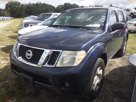 12-06128 (Cars-SUV 4D)  Seller: Florida State F.D.L.E. 2010 NISS PATHFINDE