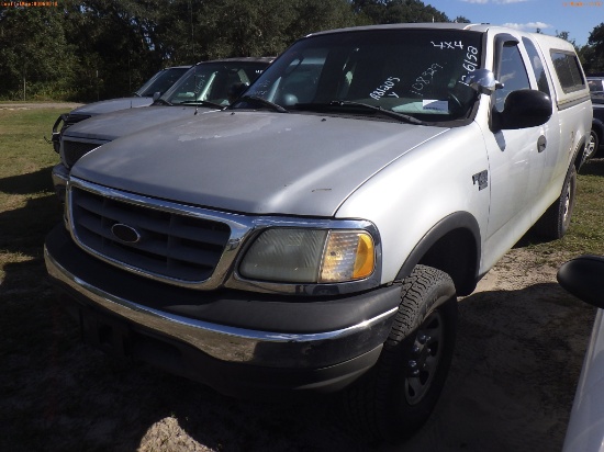 12-06152 (Trucks-Pickup 2D)  Seller: Florida State F.W.C. 2002 FORD F150XL