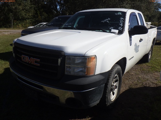 12-06159 (Trucks-Pickup 2D)  Seller: Gov-Manatee County 2013 GMC 1500