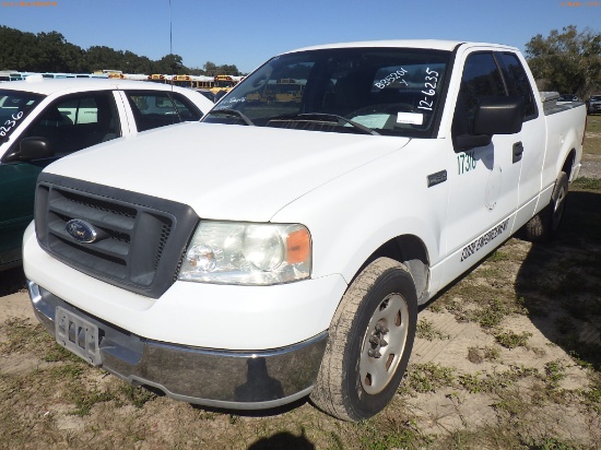 12-06235 (Trucks-Pickup 2D)  Seller: Gov-City of Palmetto 2004 FORD F150