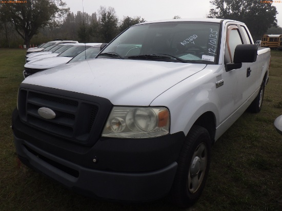 12-10135 (Trucks-Pickup 2D)  Seller: Gov-City of St.Petersburg 2007 FORD F150