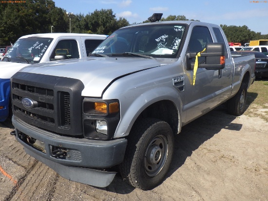 12-05156 (Trucks-Pickup 2D)  Seller: Florida State F.W.C. 2010 FORD F250