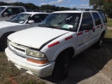 12-05118 (Cars-SUV 4D)  Seller: Florida State D.O.T. 2002 CHEV BLAZER