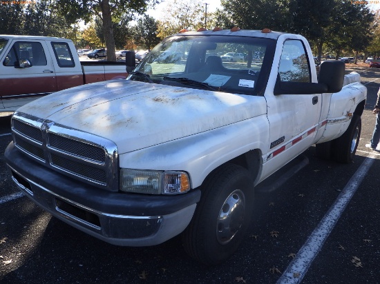 12-14154 (Trucks-Pickup 2D)  Seller: Florida State D.O.T. 2001 DODG 3500