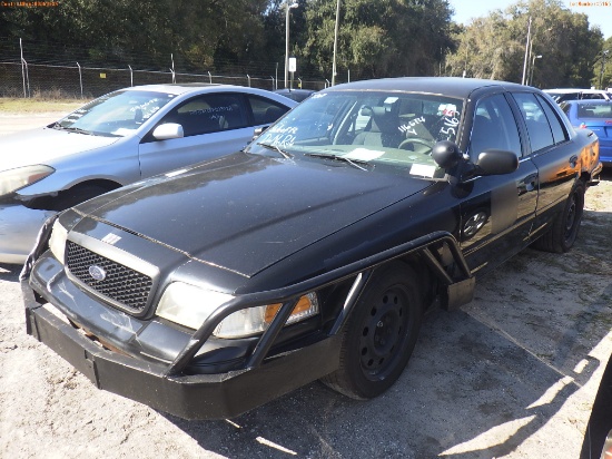 2-05165 (Cars-Sedan 4D)  Seller: Florida State F.H.P. 2005 FORD CROWNVIC