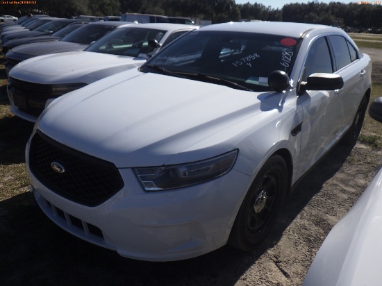 2-06128 (Cars-Sedan 4D)  Seller: Gov-Hernando County Sheriffs 2014 FORD TAURUS
