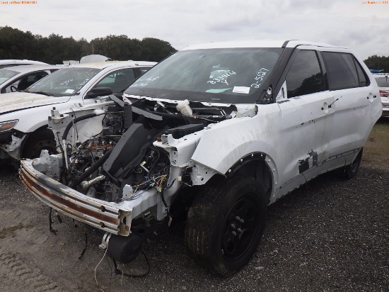 2-05127 (Cars-SUV 4D)  Seller: Gov-Pasco County Sheriffs Office 2018 FORD EXPLOR