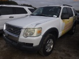 2-06254 (Cars-SUV 4D)  Seller: Gov-Pinellas County BOCC 2007 FORD EXPLORER