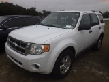 2-10234 (Cars-Sedan 4D)  Seller: Florida State D.O.E. 2011 FORD ESCAPE