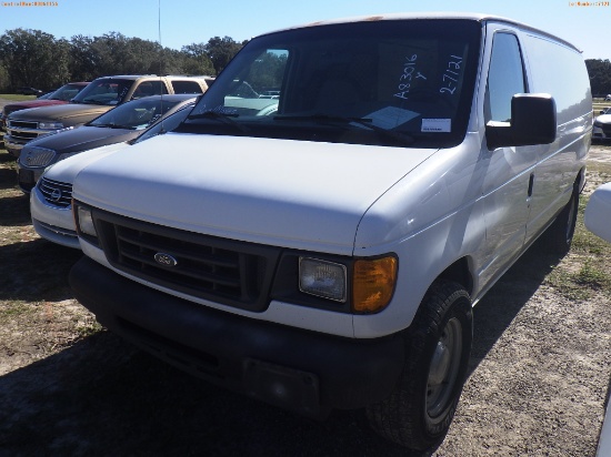 2-07121 (Trucks-Van Cargo)  Seller:Private/Dealer 2004 FORD E150