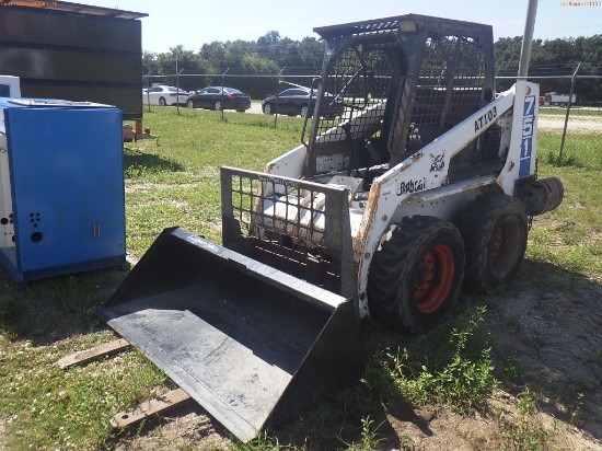 8-01152 (Equip.-Loader skid steer)  Seller:Private/Dealer BOBCAT 751 SKID STEER