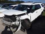 10-05132 (Cars-SUV 4D)  Seller: Gov-Pinellas County BOCC 2014 FORD EXPLORER