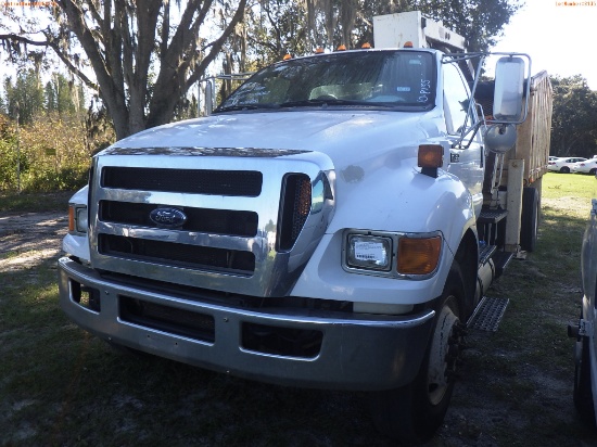 10-08135 (Trucks-Dump)  Seller:Private/Dealer 2012 FORD F750